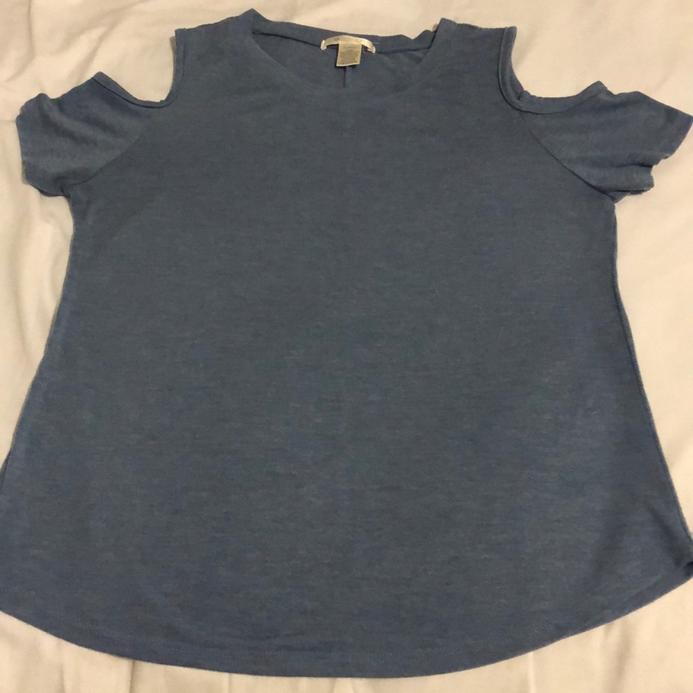 Cold shoulder T shirt